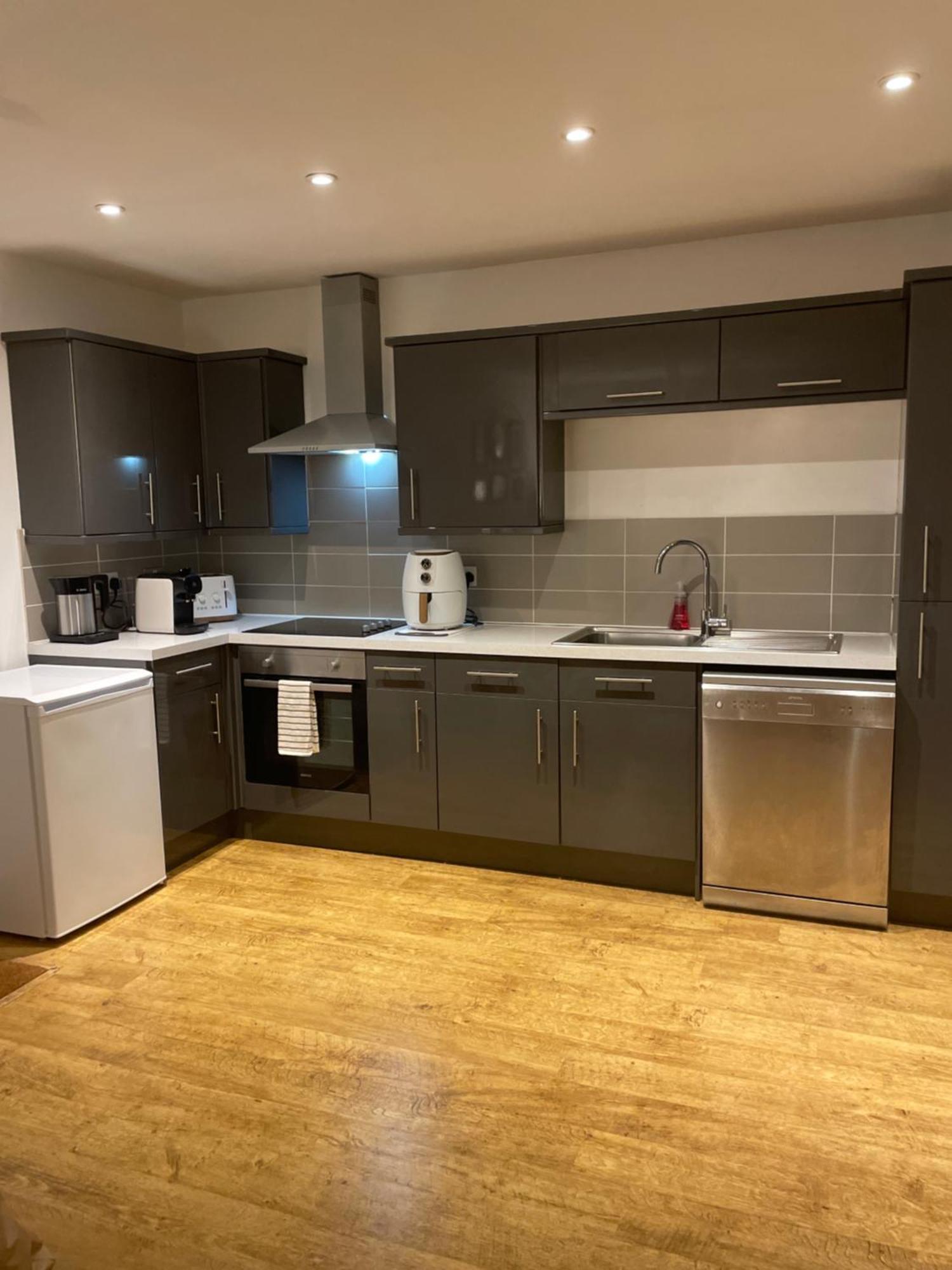 Cute 1 Bed Apartment 2 Mins From The Sea - Sleeps 4, Flat 8 The Gables, Church Street, Lyme Regis Zewnętrze zdjęcie