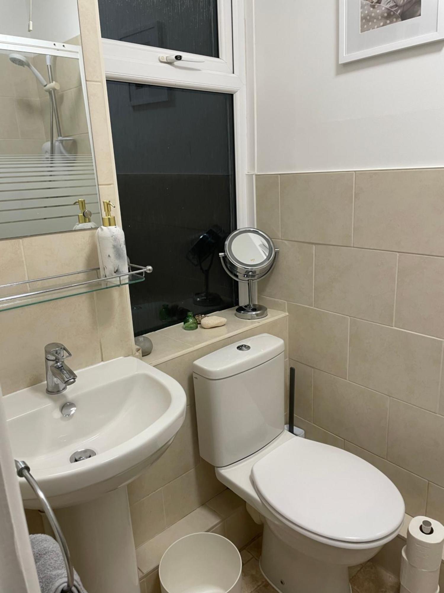 Cute 1 Bed Apartment 2 Mins From The Sea - Sleeps 4, Flat 8 The Gables, Church Street, Lyme Regis Zewnętrze zdjęcie